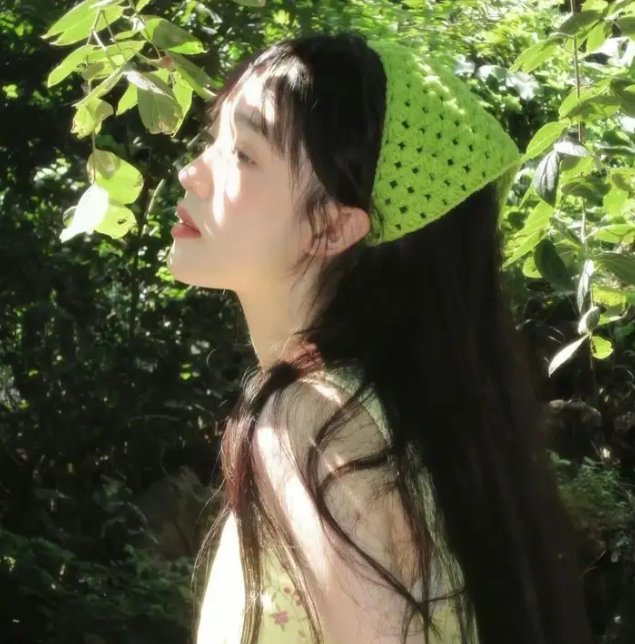 男爵的同桌小女生
